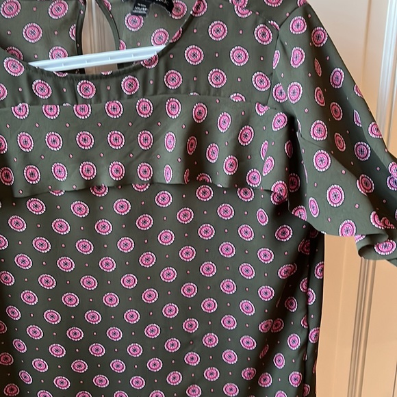 Banana republic blouse - Picture 2 of 5